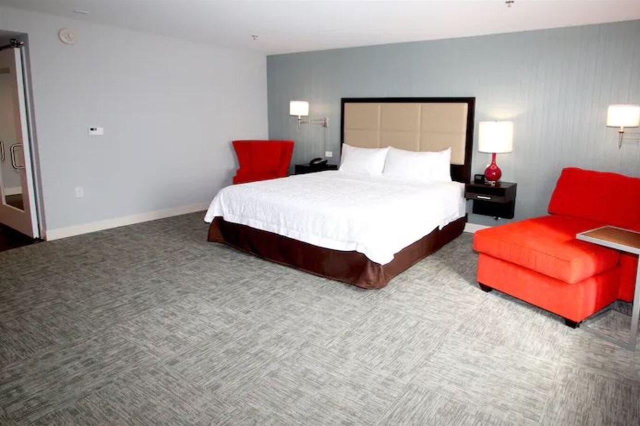 Hampton Inn- Suffolk Exterior foto